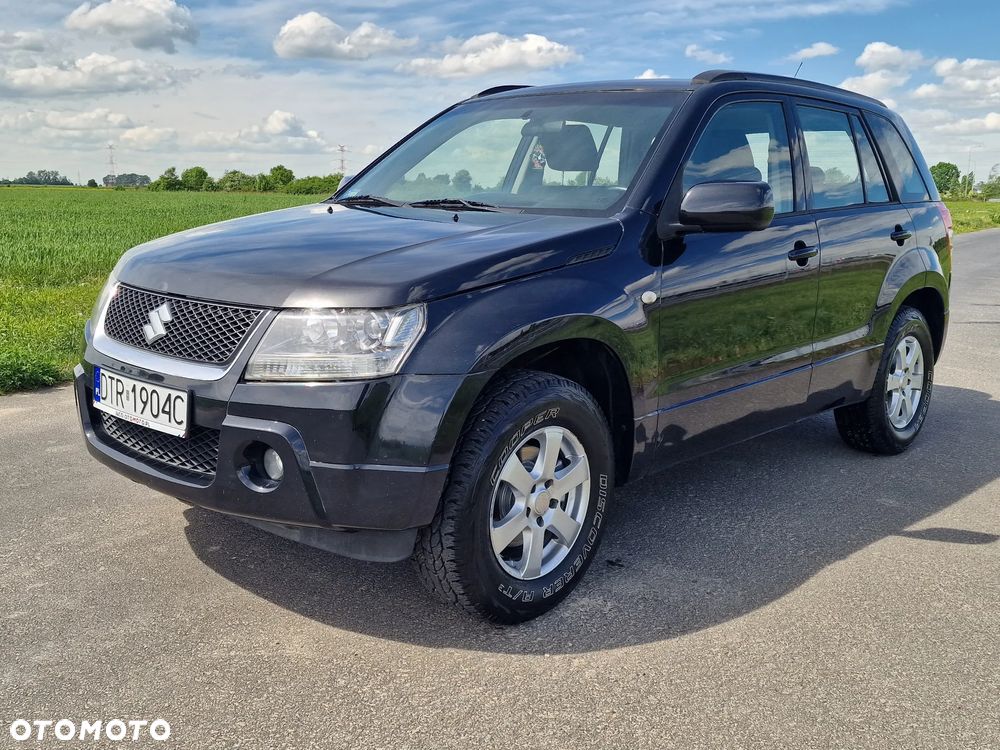 Suzuki Grand Vitara 2.0 - 9