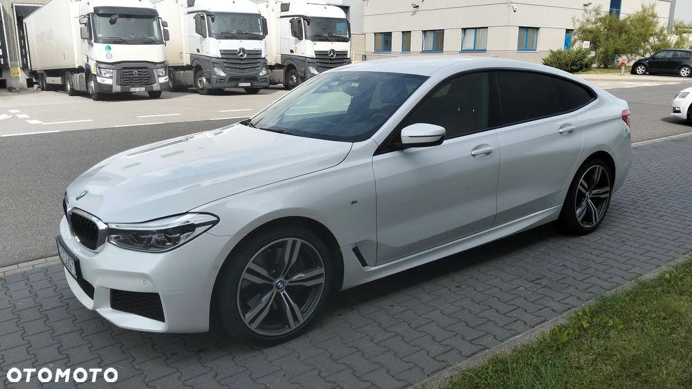 BMW 6GT - 3