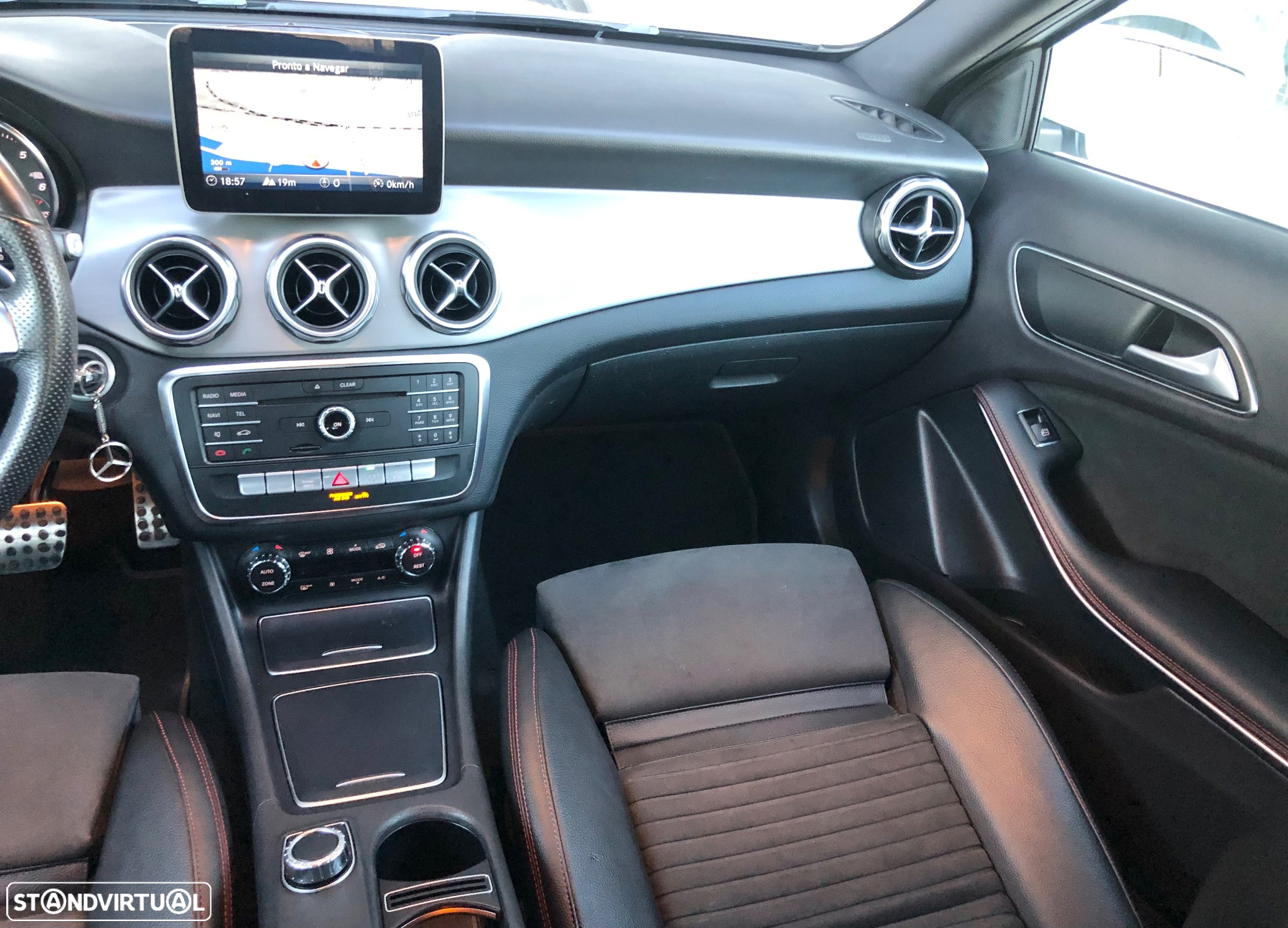 Mercedes-Benz GLA 200 CDi AMG Line Aut. - 35