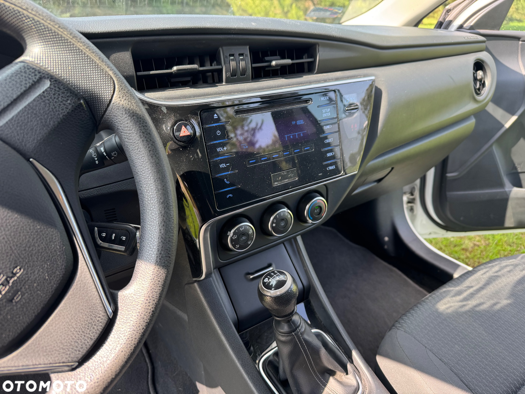 Toyota Corolla 1.6 Comfort - 5