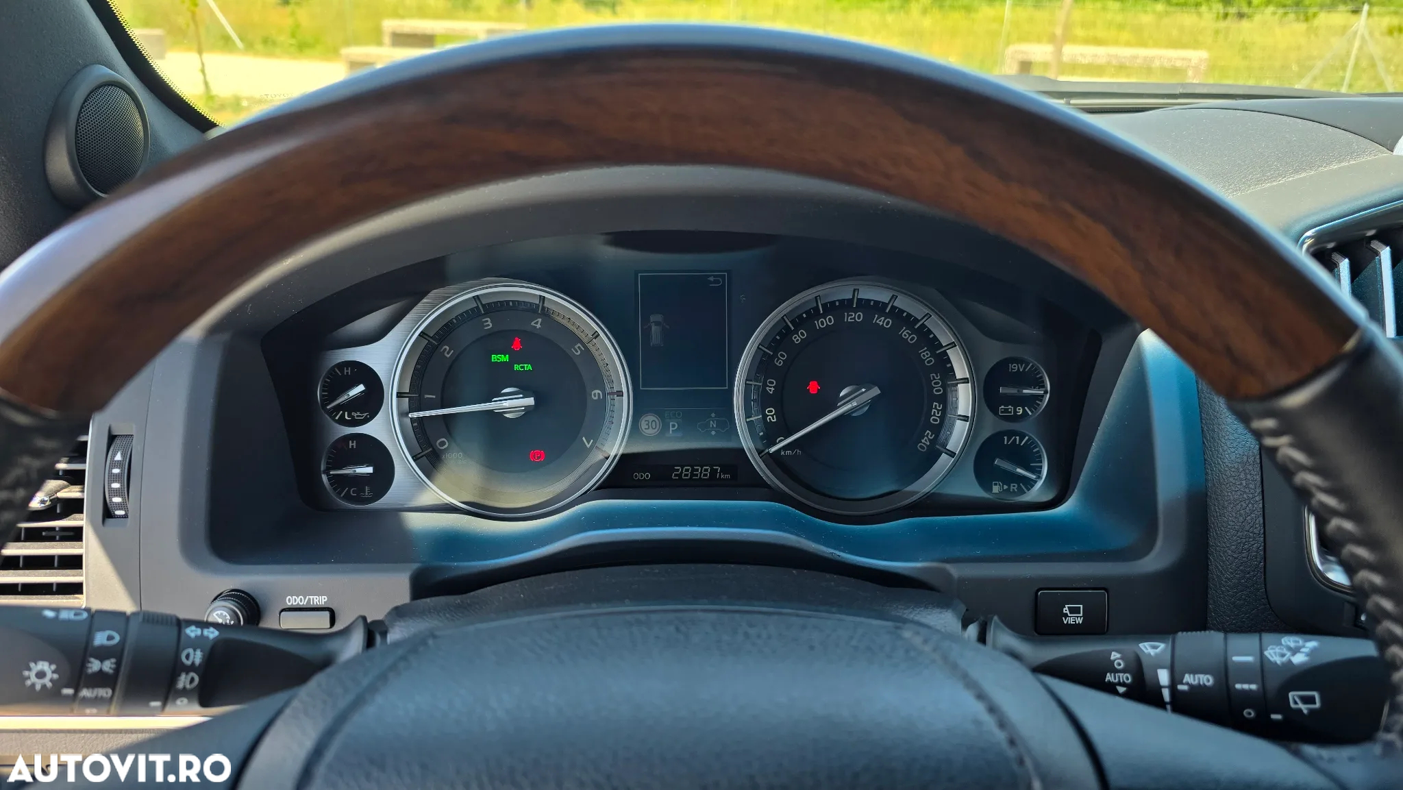 Toyota Land Cruiser - 6