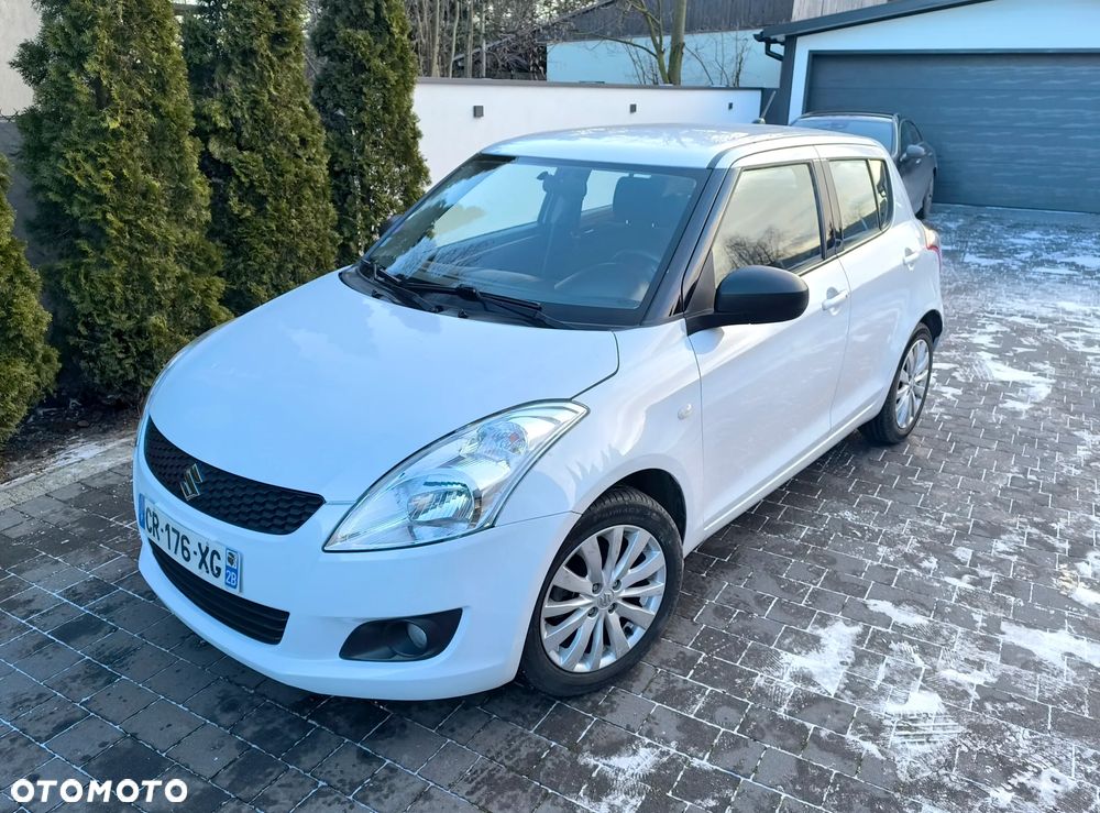 Suzuki Swift - 1