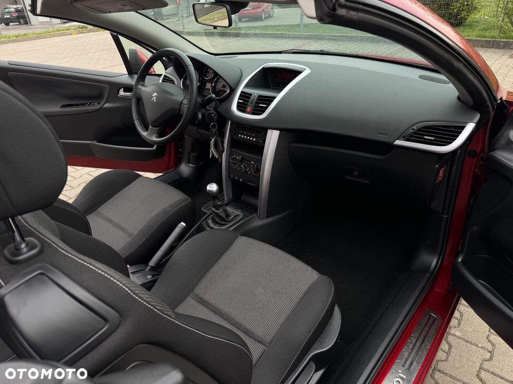 Peugeot 207 CC - 28