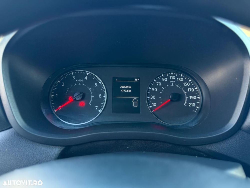 Renault Master 2.3 Blue 135 TT Furgon CD 3,5t L3H2 9 m3 - 17