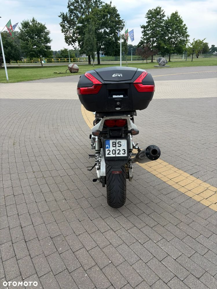 Honda CB - 10