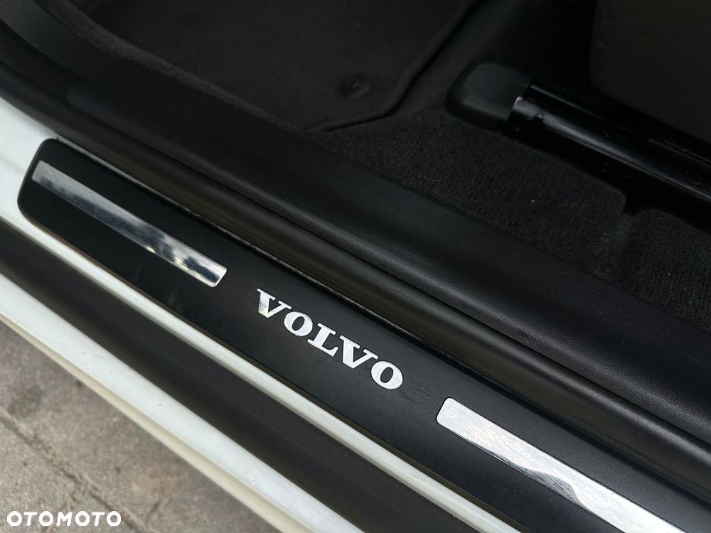 Volvo XC 60 - 16