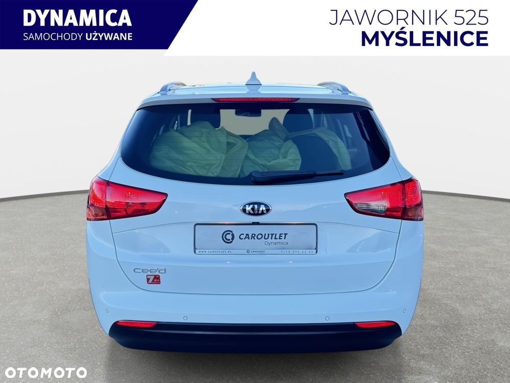 Kia Ceed - 8