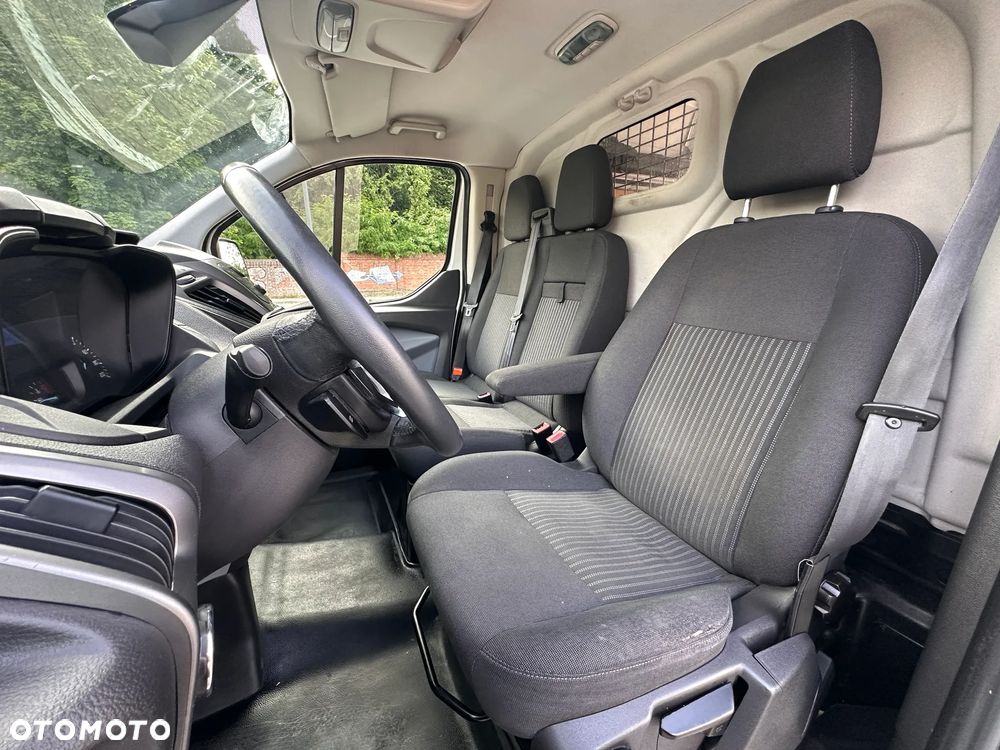 Ford Transit Custom Maxi - 10