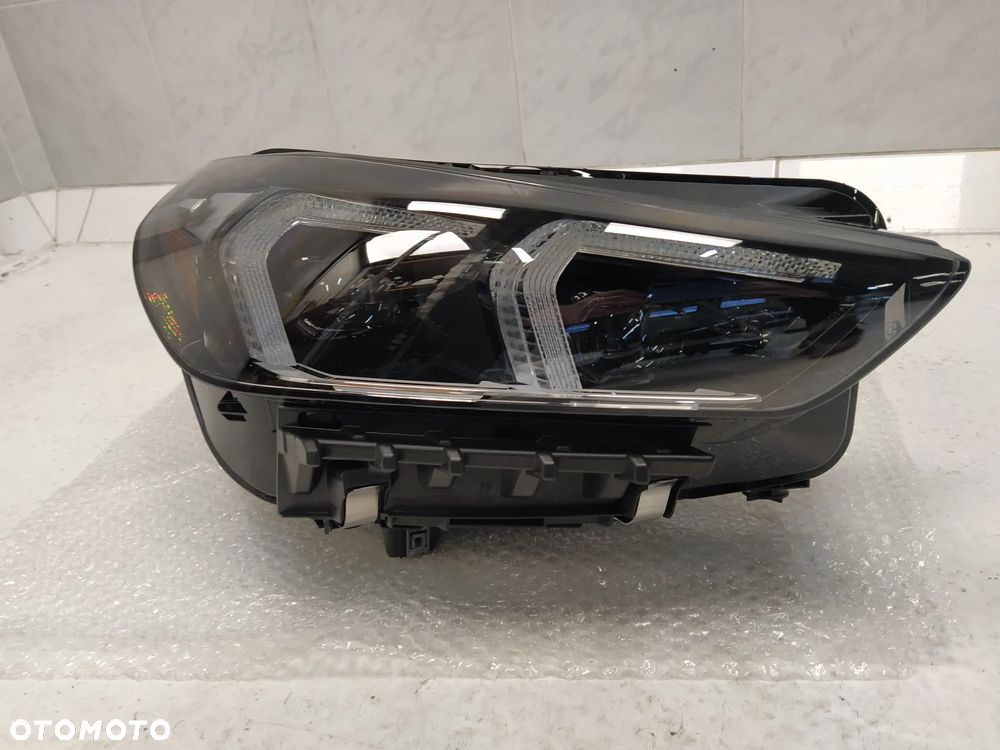 BMW X1 U11 REFLEKTOR LAMPA PRZÓD PRZEDNIA PRAWA FULL LED PRZETWORNICA KOMPLETNA USA CIEMNY ŚRODEK ORYGINAŁ NOWY - 9