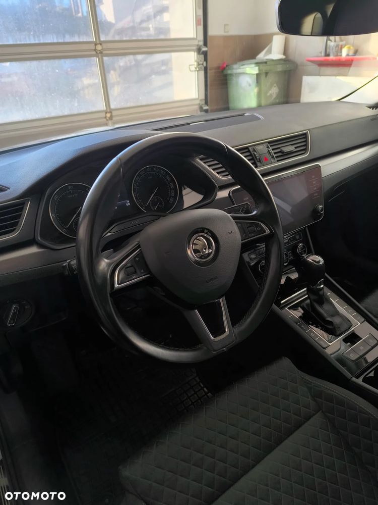 Skoda Superb 2.0 TDI SCR 4x4 Style DSG - 7
