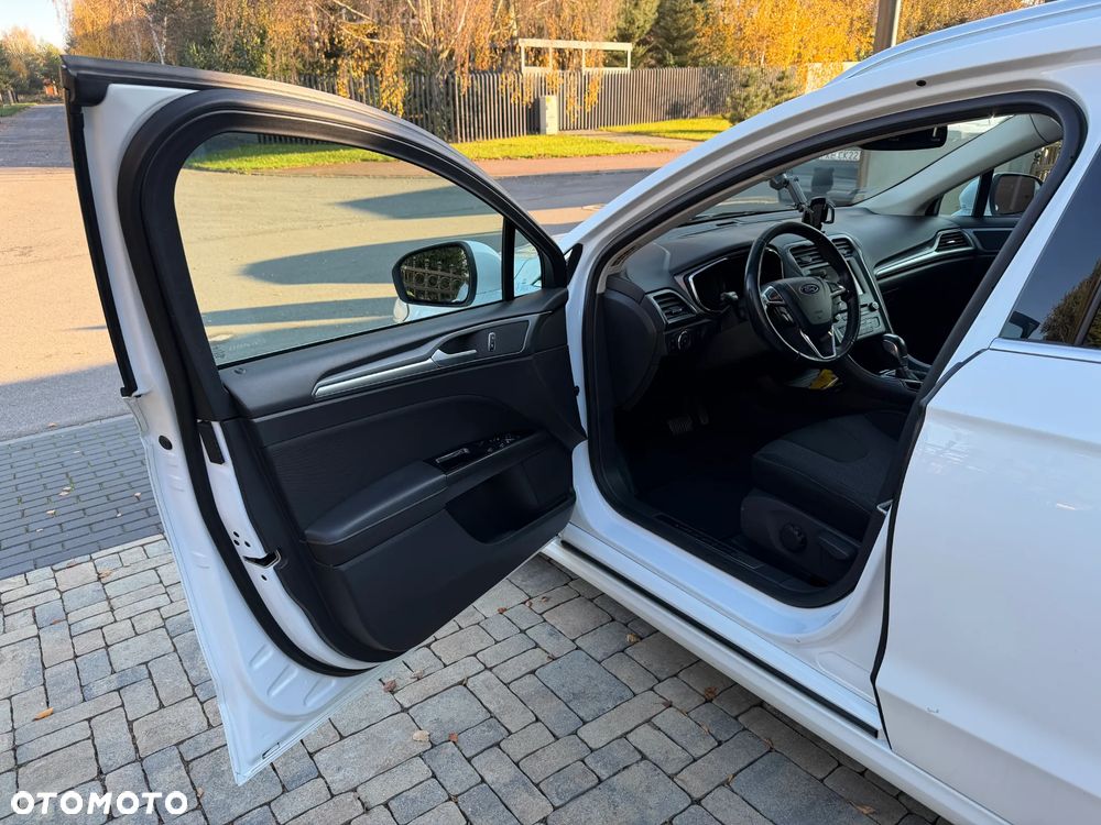 Ford Mondeo - 10