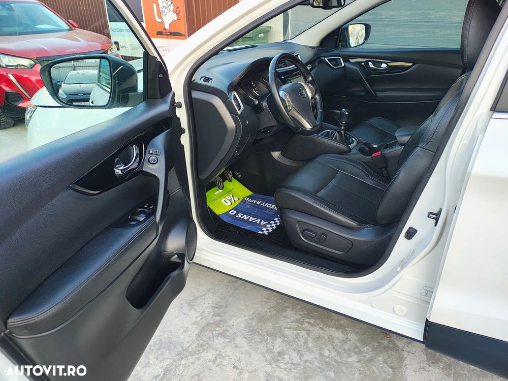 Nissan Qashqai 1.5 DCI TEKNA - 10