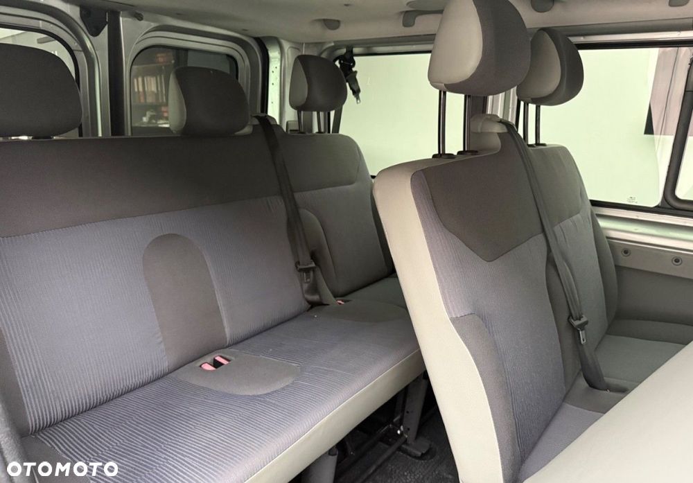 Opel Vivaro - 24