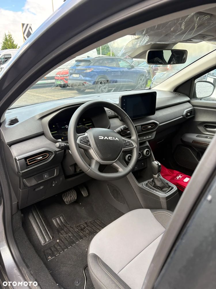 Dacia Jogger 1.6 Full Hybrid 140 Extreme MMT - 3