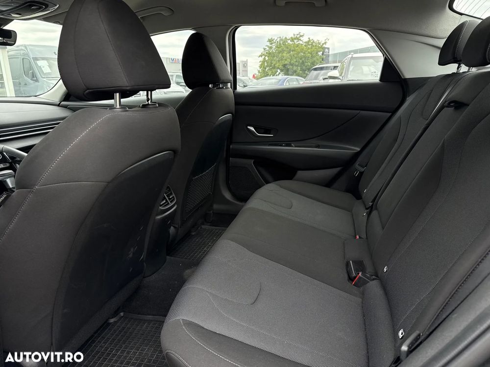 HYUNDAI Elantra 2022 — imagine 19
