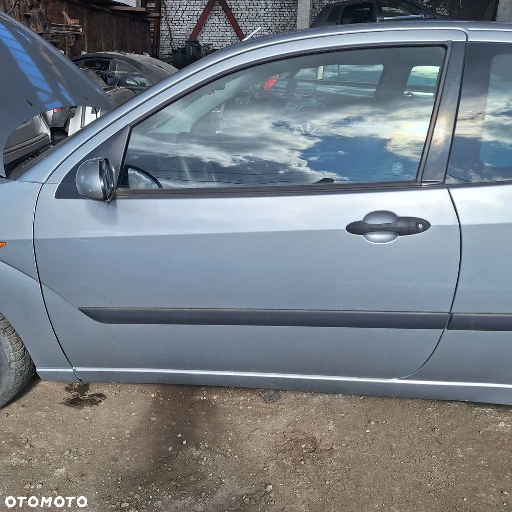 DRZWI PRAWE LEWE PRZOD FOCUS MK1 3D KOD D1 - 2
