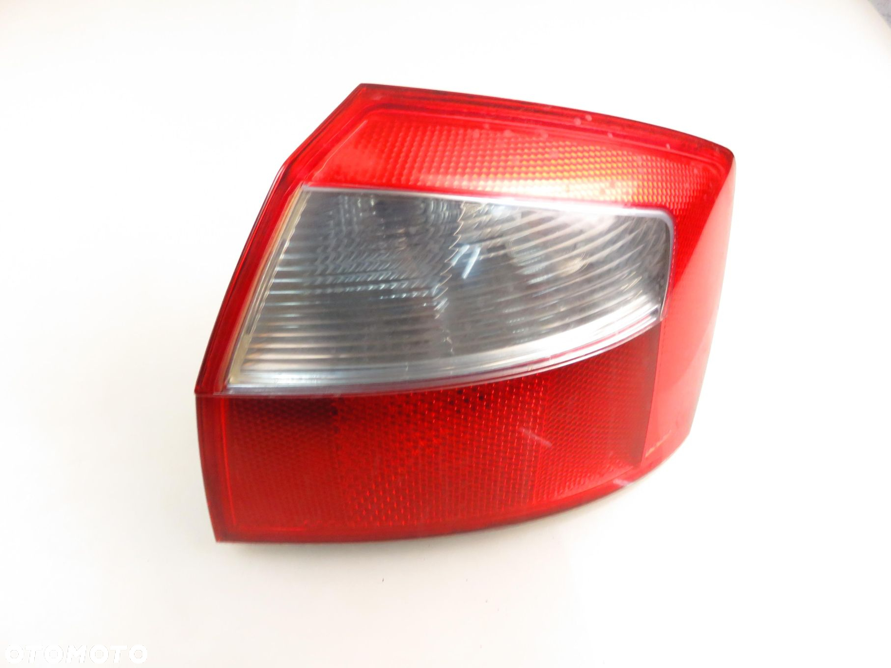 LAMPA PRAWA TYLNA AUDI A4 B6 Sedan (8E2) 8E0945096C - 9