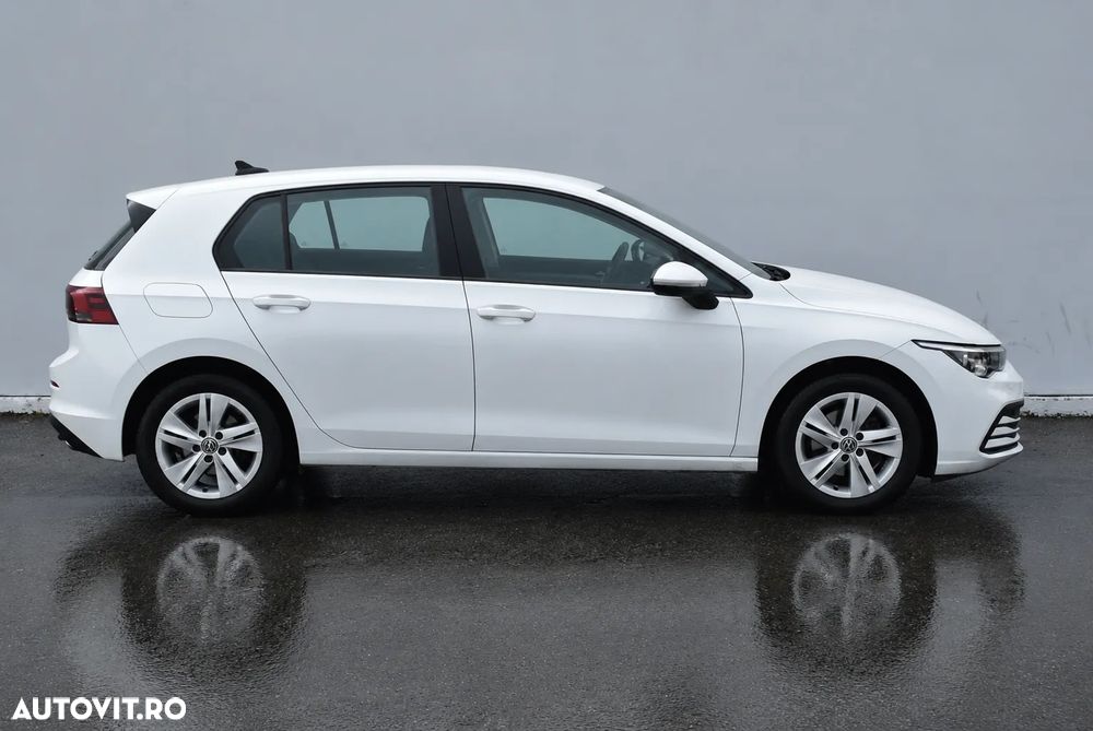 Volkswagen Golf 1.5 eTSI ACT DSG MHEV Life - 9
