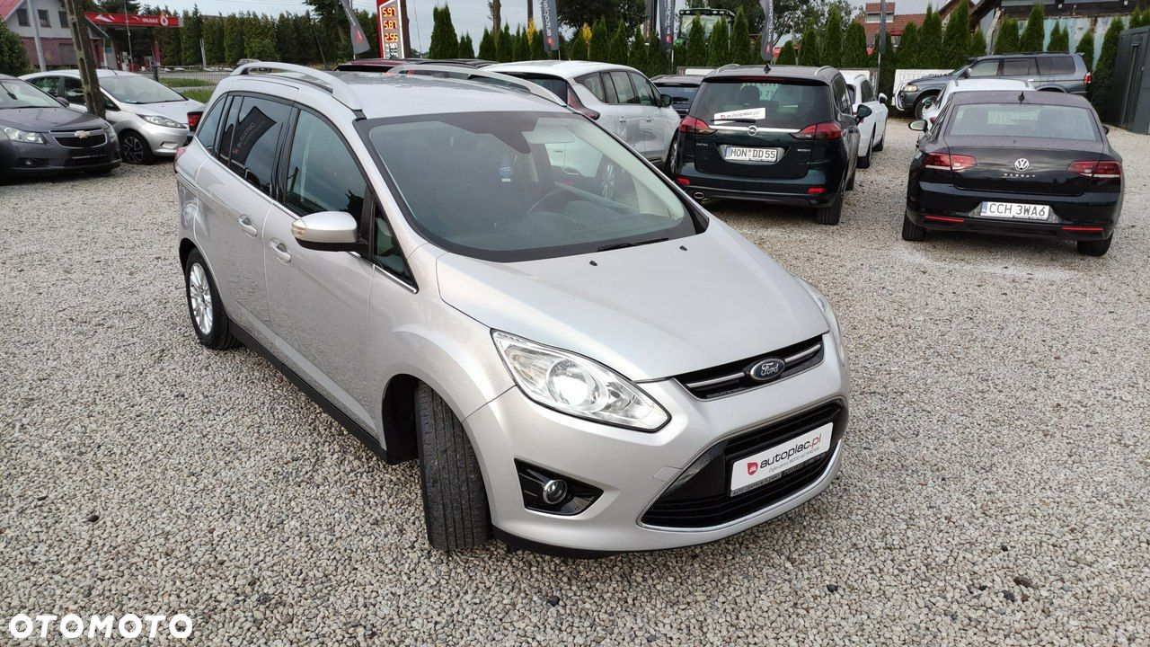 Ford Grand C-MAX - 37