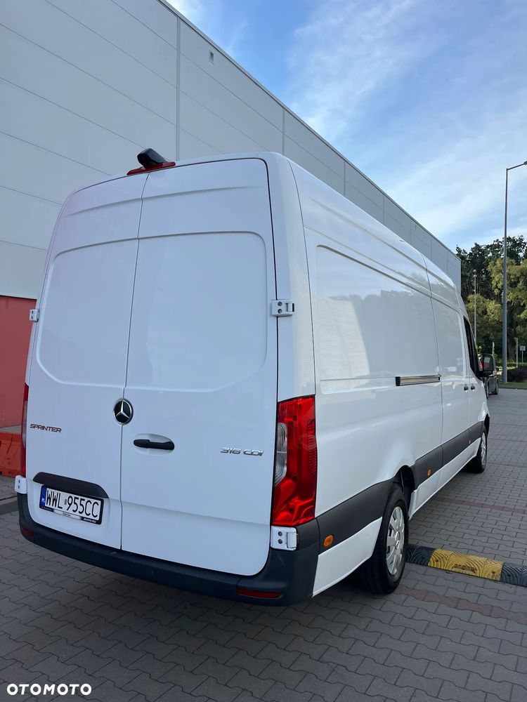 Mercedes-Benz Sprinter - 6