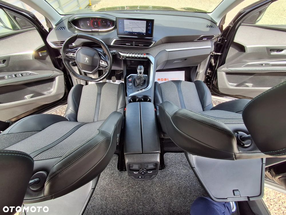 Peugeot 5008 - 12