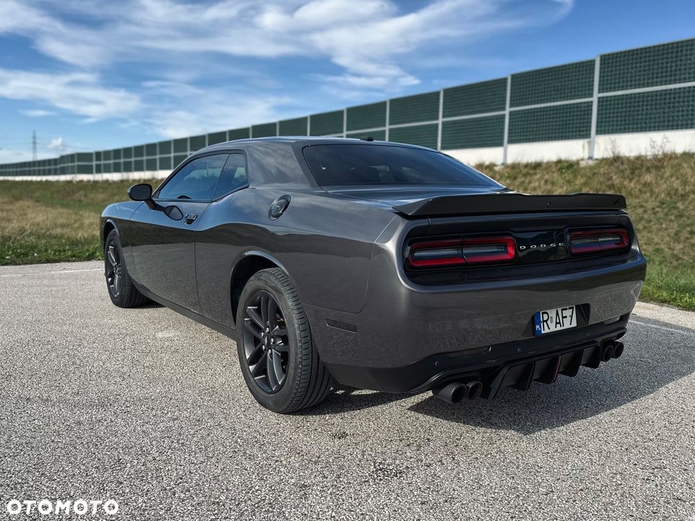 Dodge Challenger 3.6 GT AWD - 5
