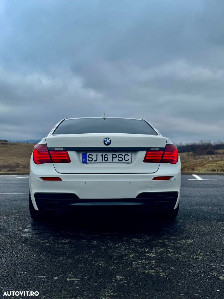 BMW Seria 7 740d - 13
