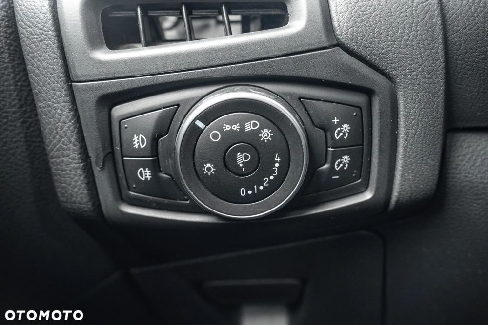 Ford Focus 2.0 TDCi Titanium ASS - 27