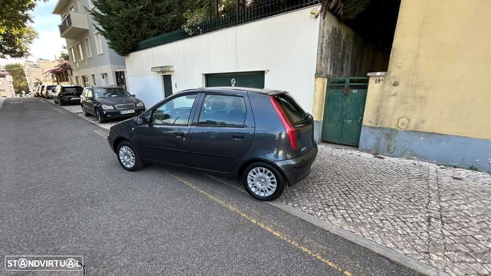 Fiat Punto 1.2 16V HLX - 2