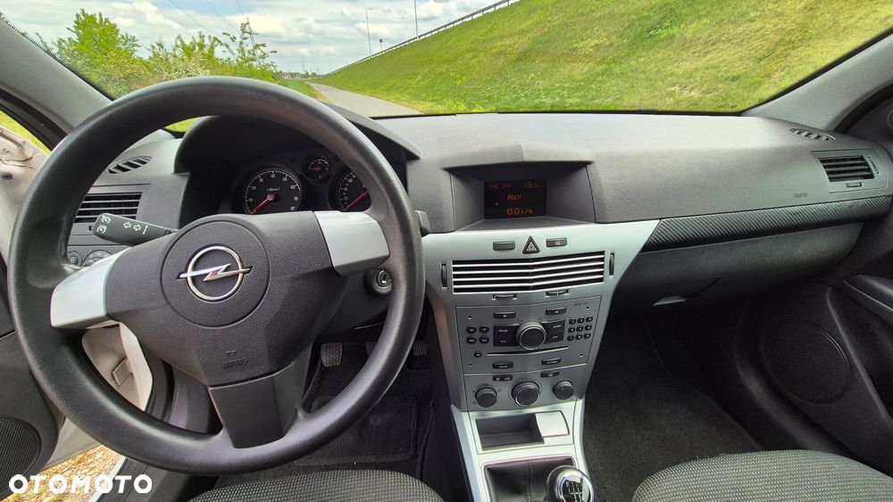 Opel Astra 1.4 111 - 12