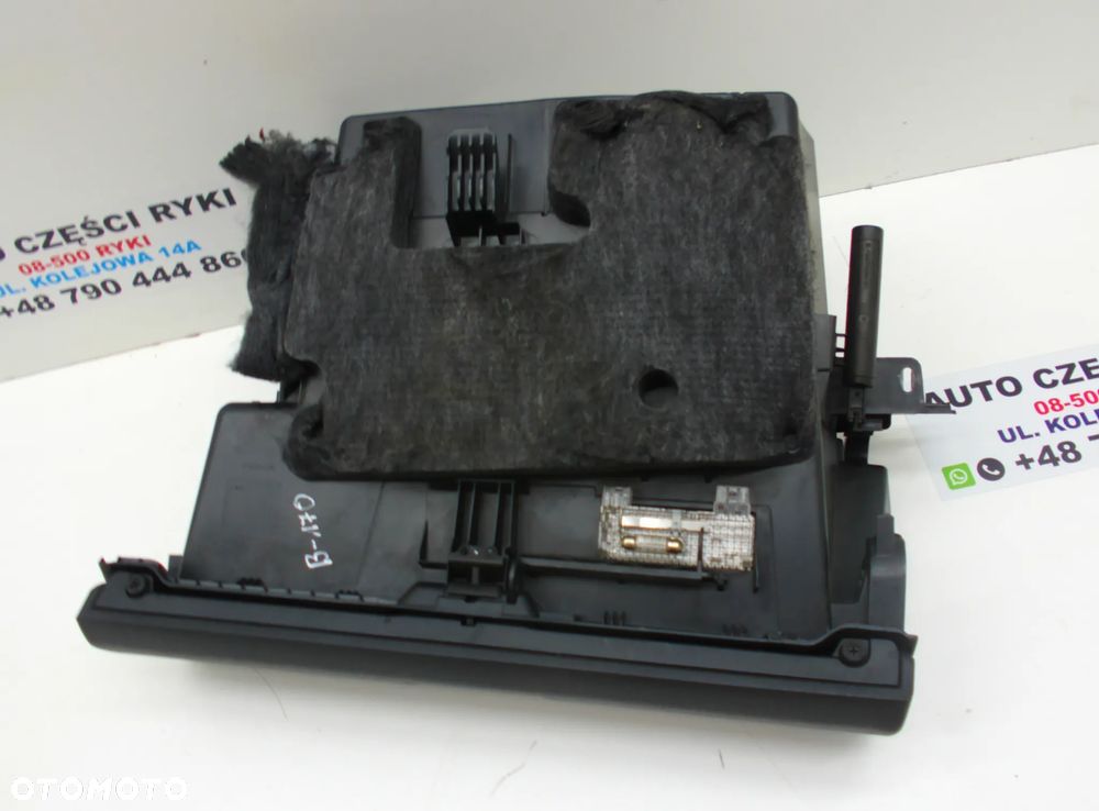 MERCEDES B Klasa Schowek Pasażera - 3