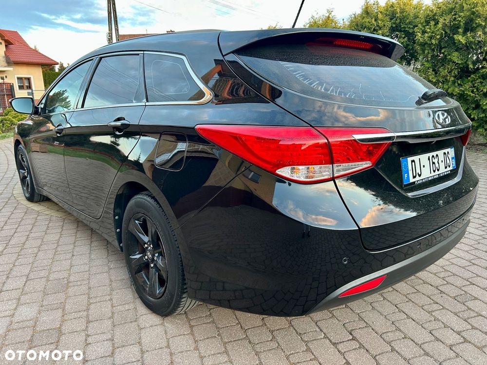 Hyundai i40 Kombi 1.7 CRDi Premium - 4