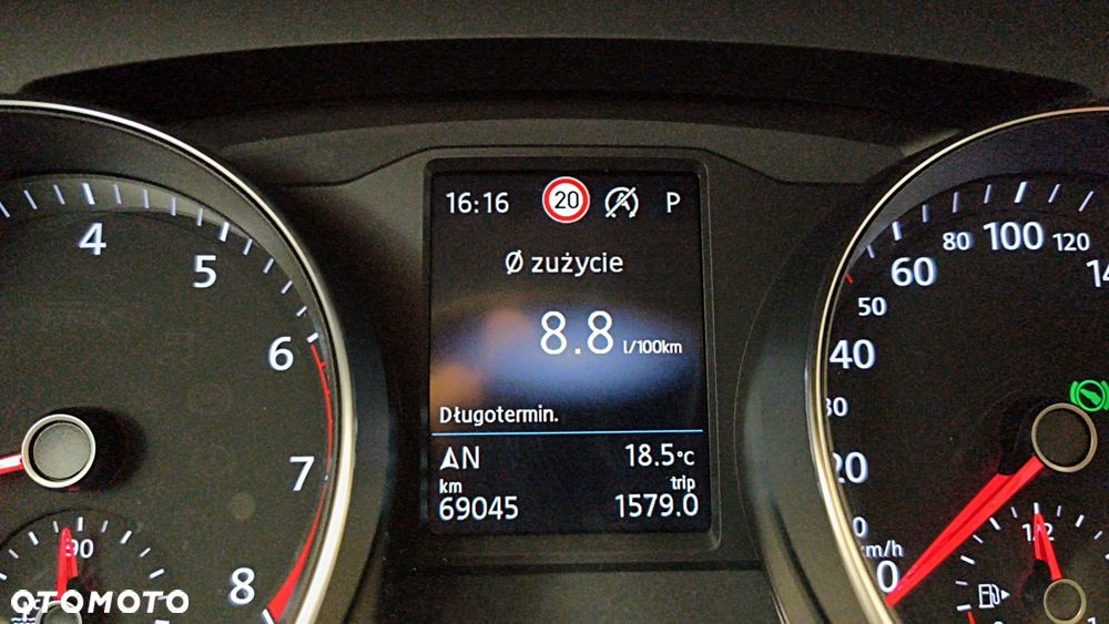 Volkswagen Passat 2.0 TSI Elegance DSG - 24