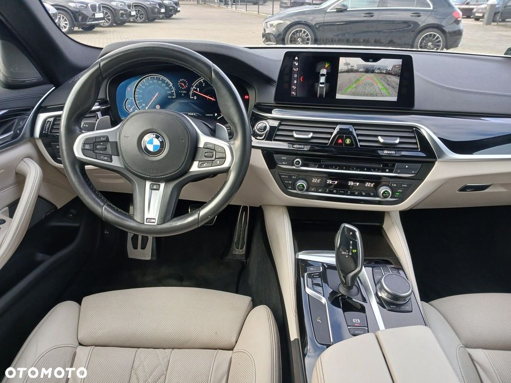 BMW Seria 5 540i xDrive M Sport sport - 28