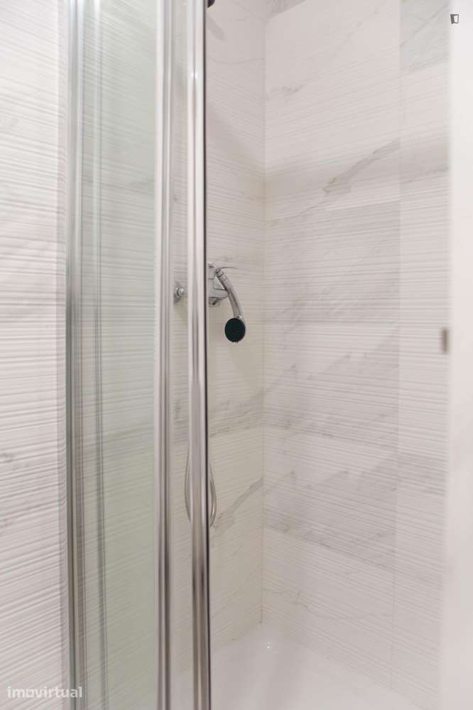 Quarto - localizado em Rio Tinto Porto - Grande imagem: 4/19