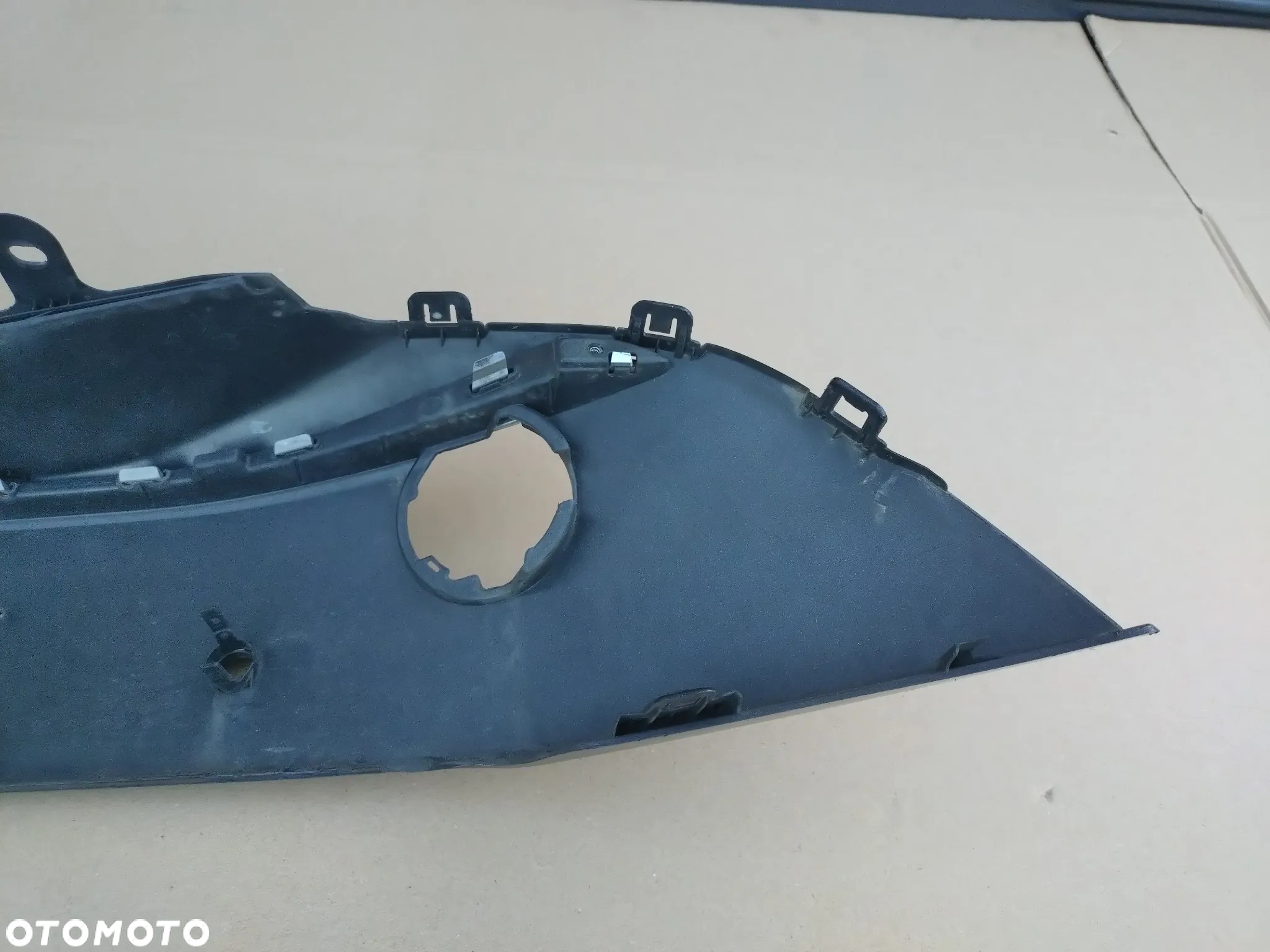 TOYOTA AVENSIS T27 LIFT T29 15-  53111 05090 KRATKA CHROM W ZDERZAK PRZÓD ORYGINAŁ - 11