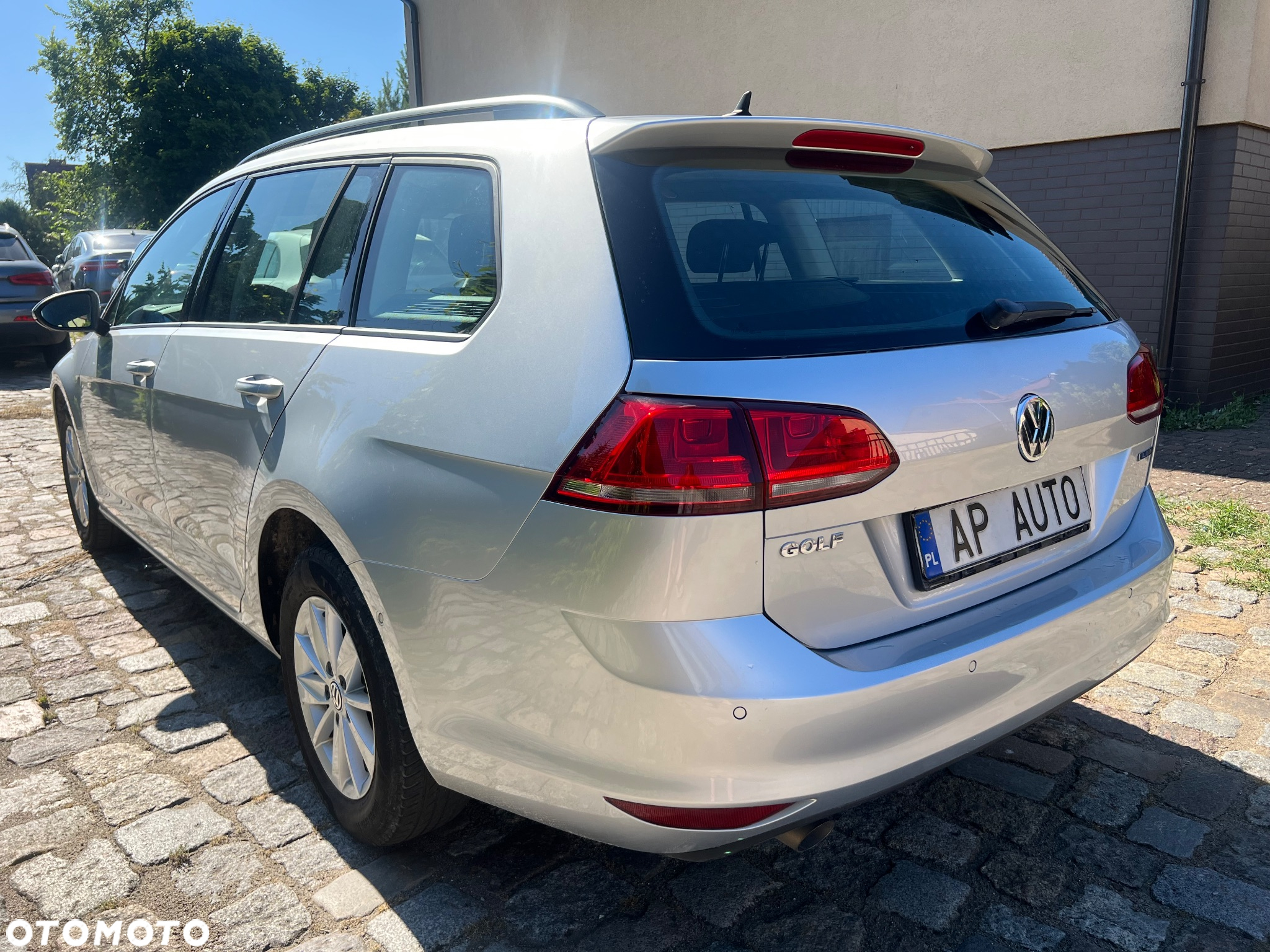 Volkswagen Golf 1.6 BlueTDI Comfortline - 3