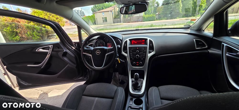 Opel Astra - 32