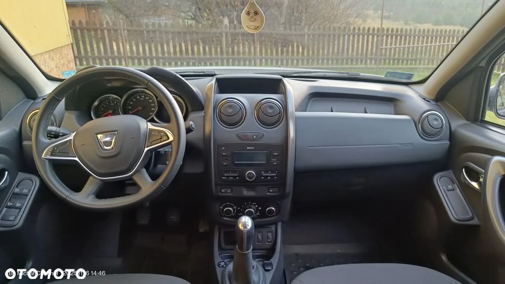 Dacia Duster 1.6 SCe Laureate S&S - 16
