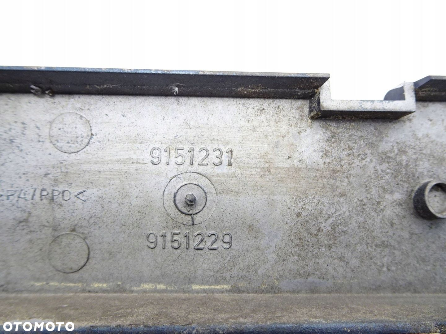 Listwa pod lampę przednią PRAWA Volvo 850 LIFT - 10
