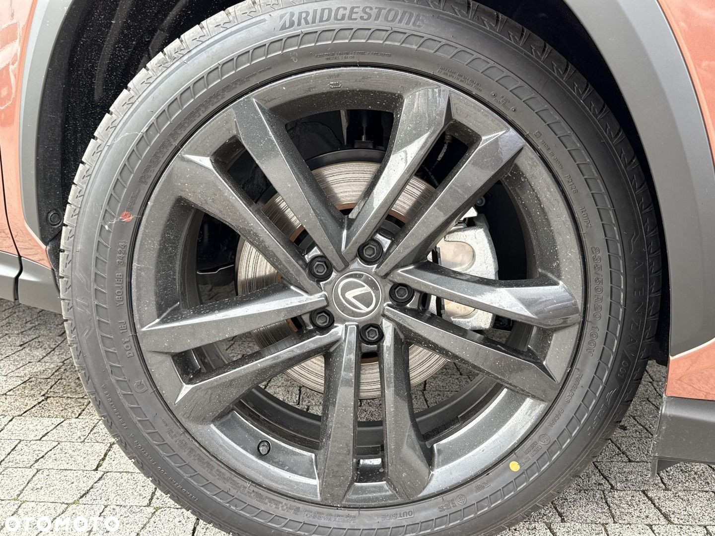 Lexus NX - 29