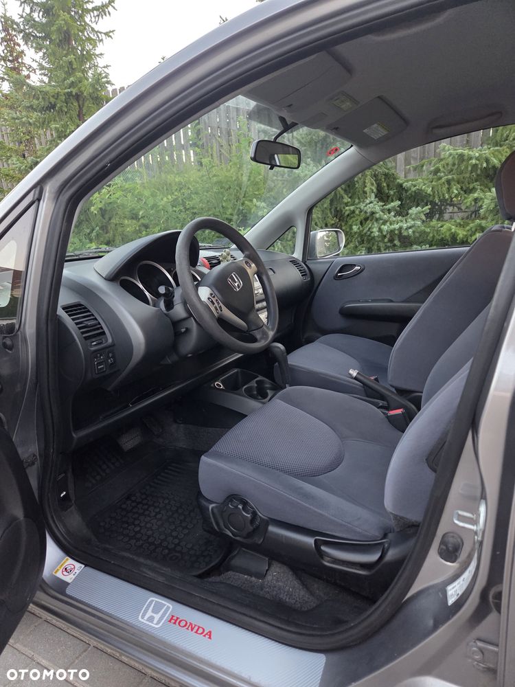 Honda Jazz 1.4 CVT ES - 15