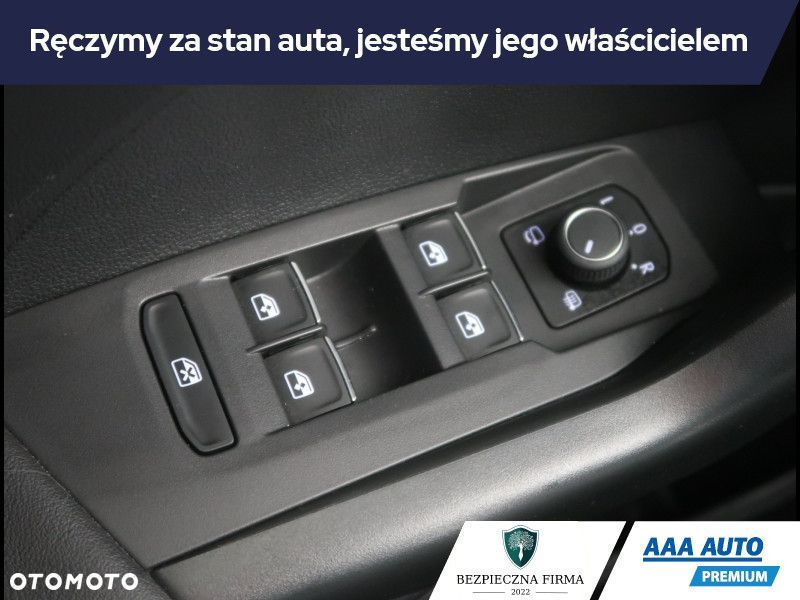 Volkswagen T-Cross - 17