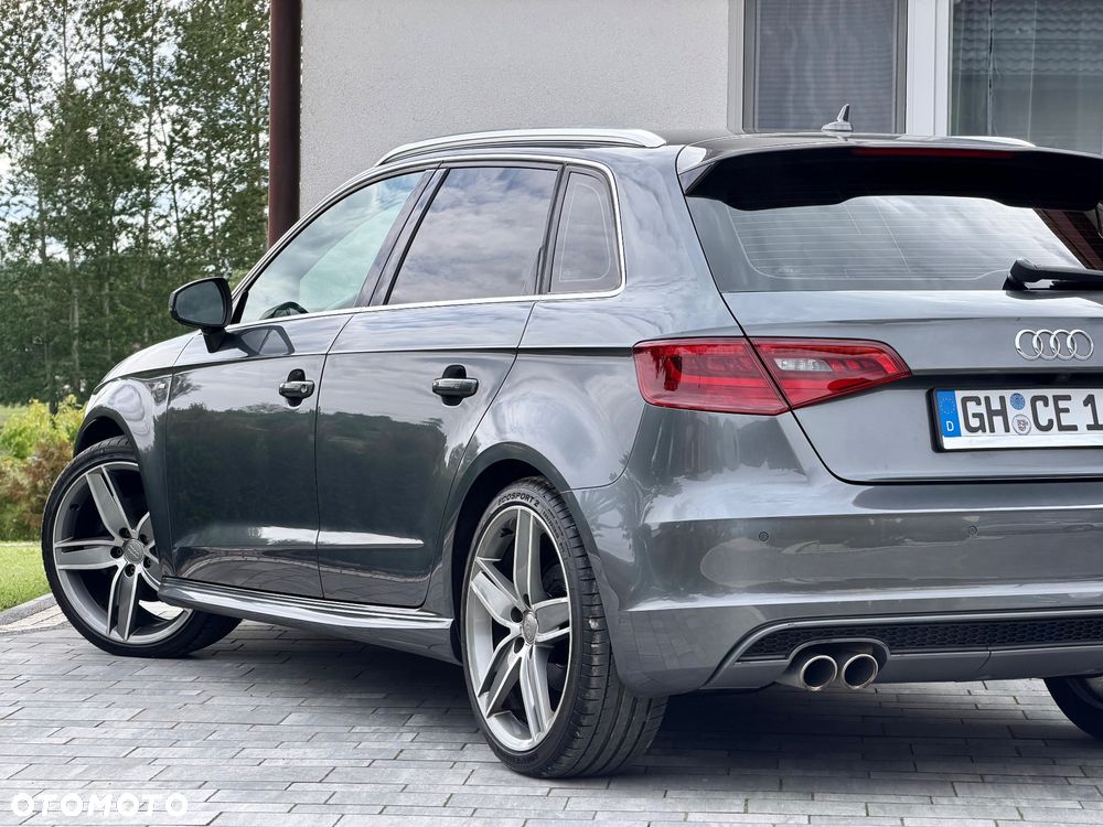 Audi A3 Sportback 2.0 TDI (clean diesel) quattro S tronic S line Sportpaket - 17