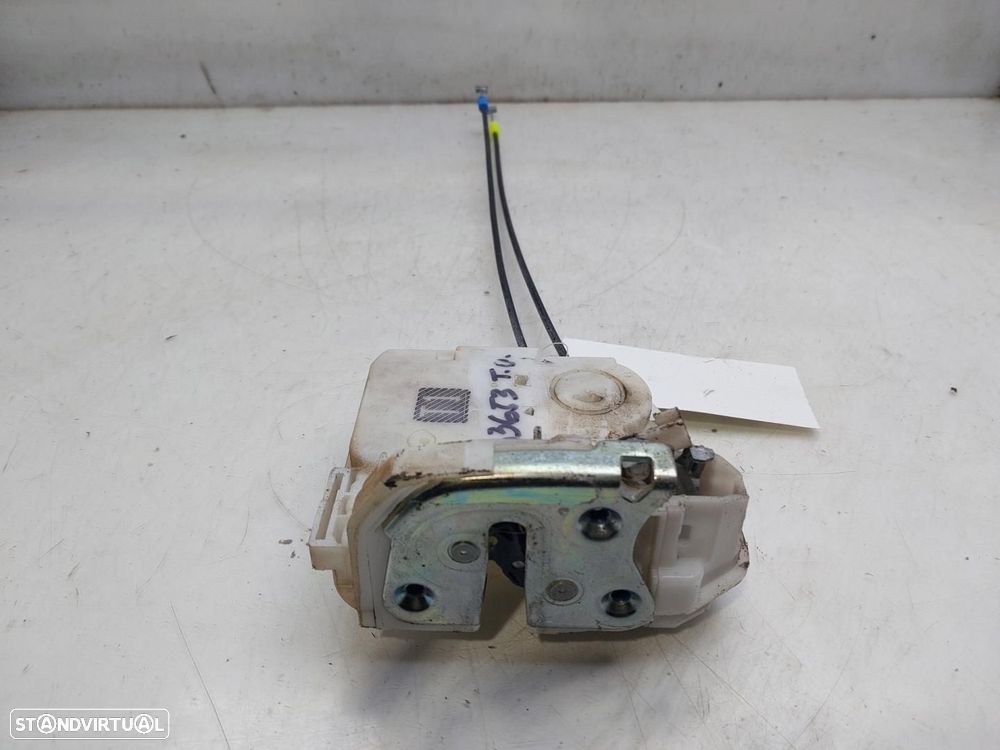 FECHADURA PORTA TRASEIRA DIREITA MITSUBISHI ASX - 1