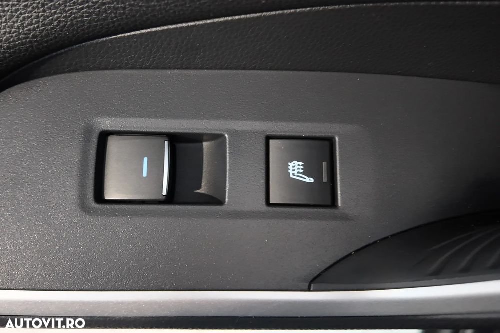 Toyota RAV4 2.5 PHEV VVT-iE 4x4 Style Bi-Tone - 29