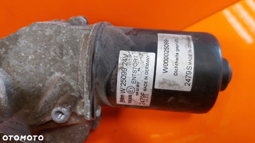 VOLVO FH4 SILNIK SILNICZEK WYCIERACZEK - 2