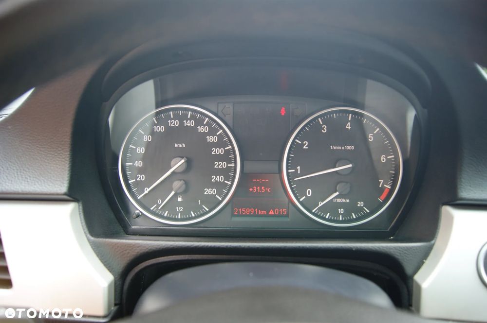 BMW Seria 3 320i Edition Sport - 19