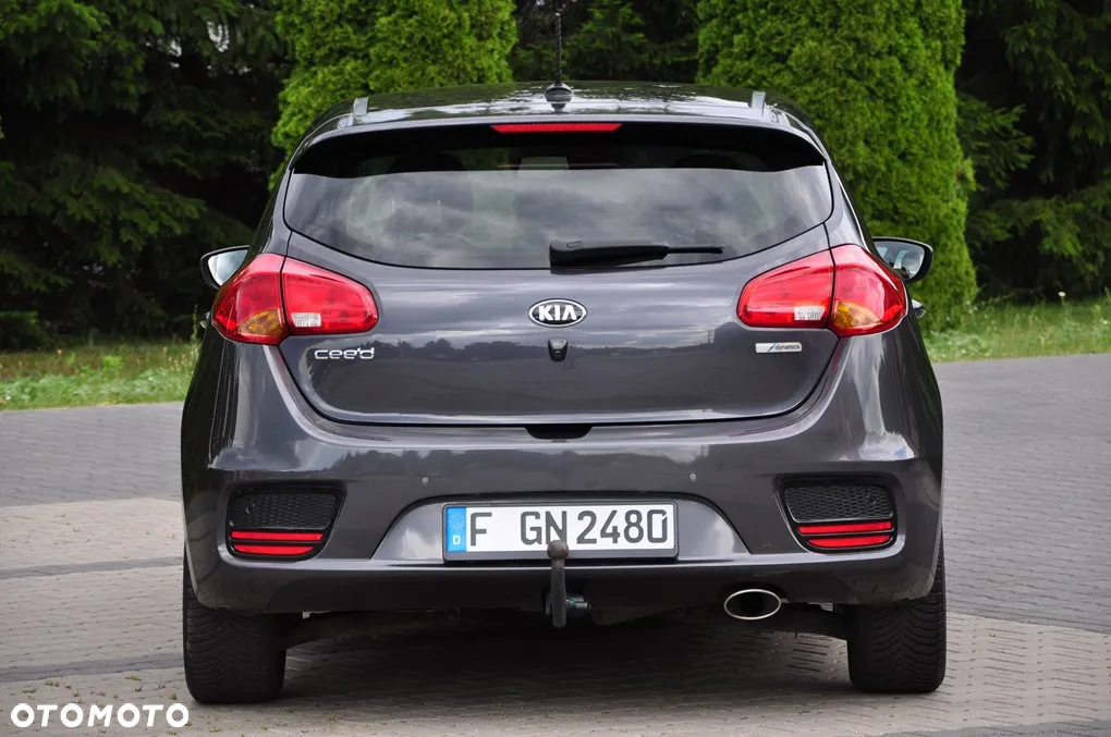 Kia Ceed 1.6 CRDi SCR L Business Line - 13
