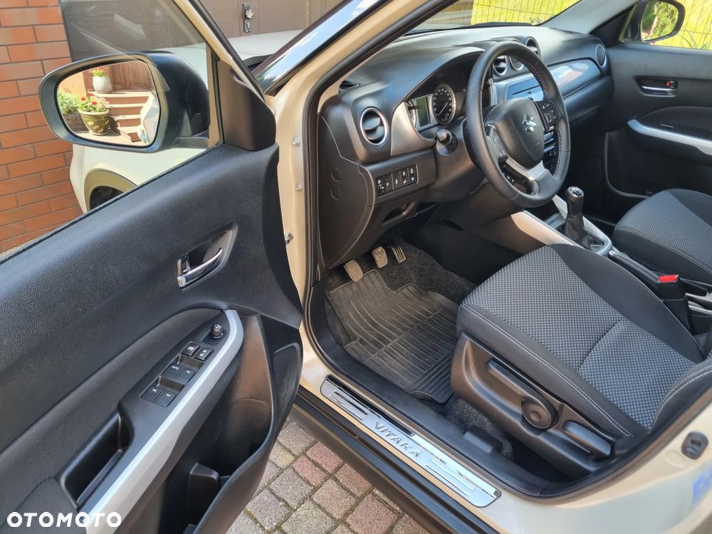 Suzuki Vitara 1.6 (4x4) Allgrip Comfort+ - 21